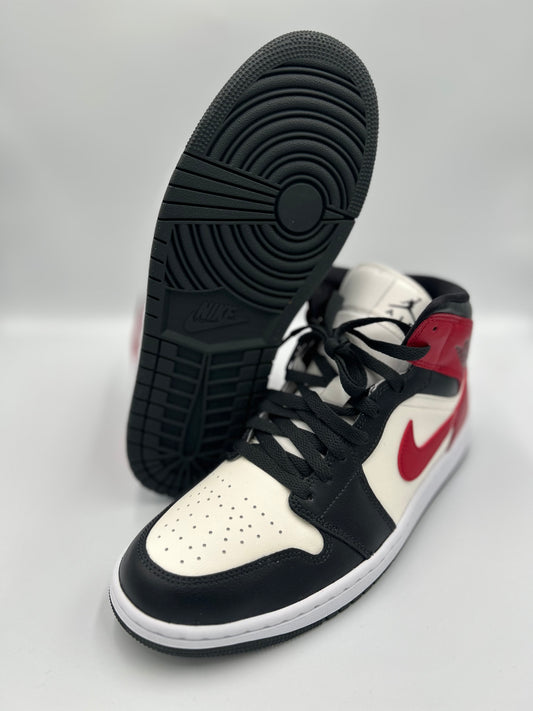 Air Jordan 1 MiD